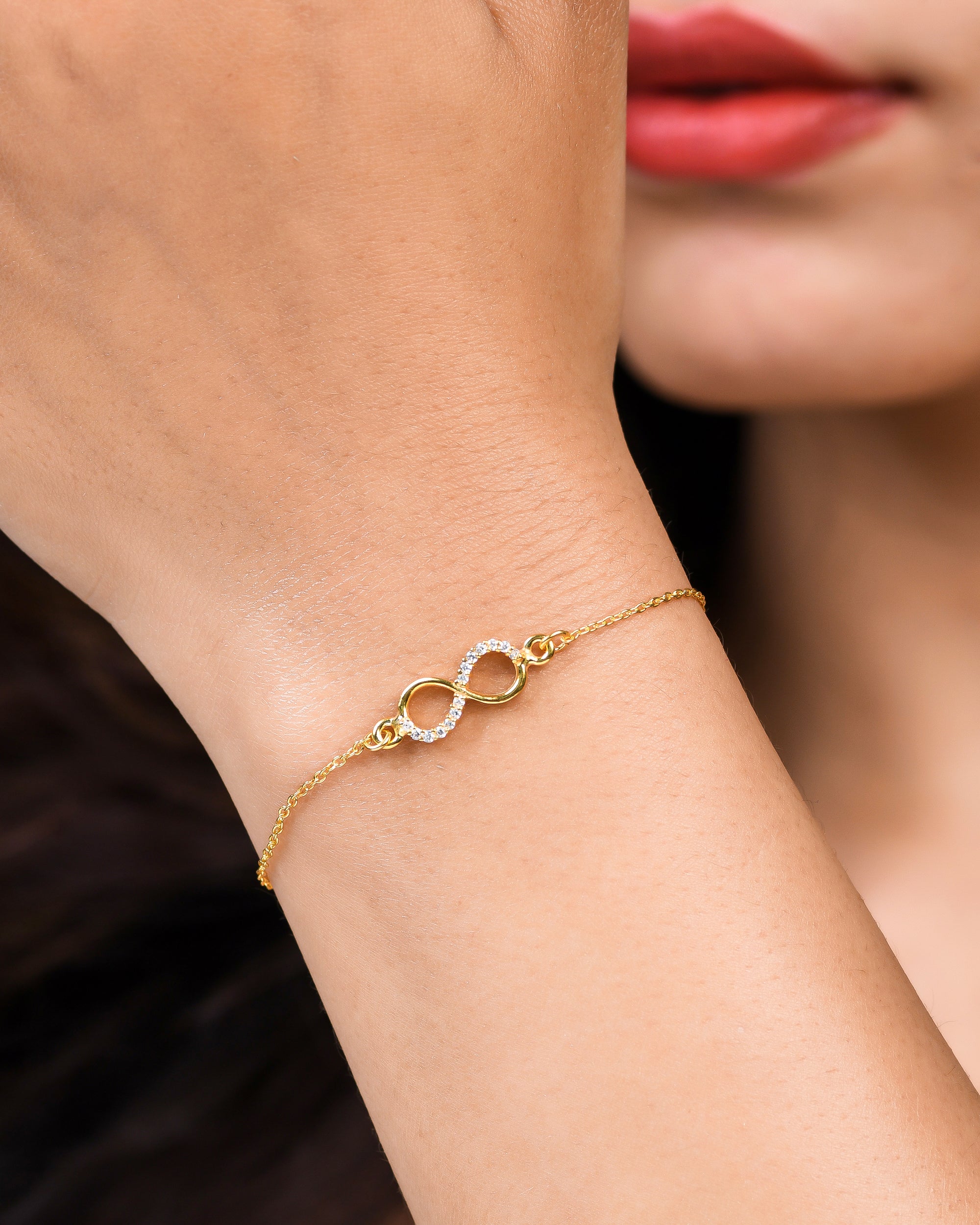 Dainty Infinity Bracelet